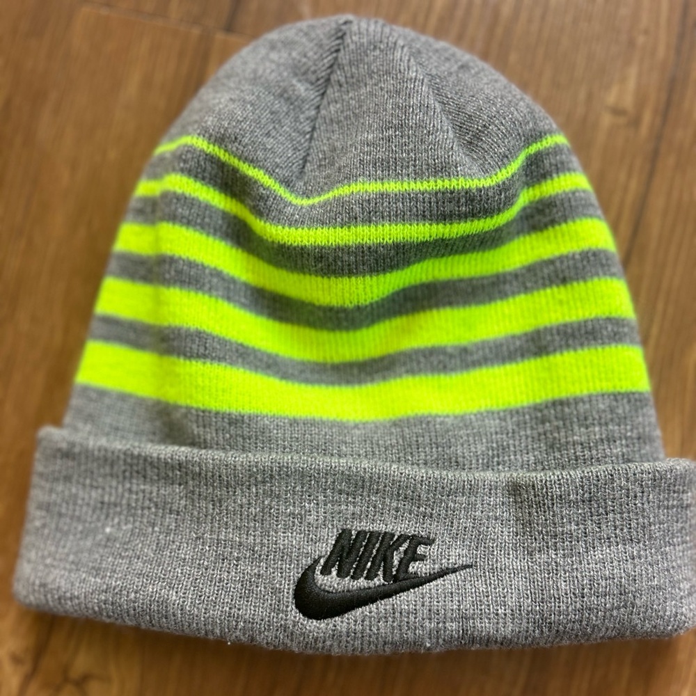 Nike boys winter ski beanie
